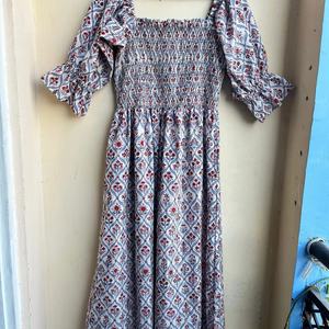 Robe longue en coton indien imprimée à la main, col carré, manches longues, imprimé floral, robe maxi décontractée à manches longues pour femmes - Product Image 1