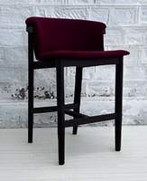 Chaise de bar en bois d'acacia massif artisanale très demandée avec siège rembourré pour restaurant ou café et cuisine, disponible à bon prix