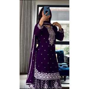 Costume Sharara brodé de sequins, vêtements indiens et pakistanais - Product Image 2