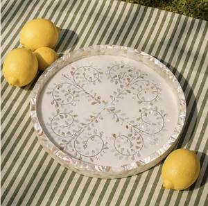 Bandeja de servir creativa de nácar diseñada para decoración de mesas de lujo, decoración del hogar y regalos corporativos. - Product Image 2