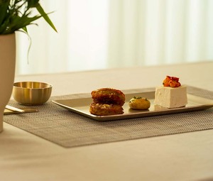 NOBBAN Piatto Rettangolare in Bronzo Coreano Forgiato a Mano di Qualità Premium - Product Image 5