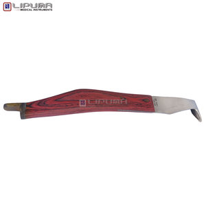 Cuchillo para Pezuñas LIPUMA NERO Fiber Hoof, para Zurdos, Hoja de Acero Inoxidable de 26 cm con Mango de Fibra de Madera Roja, Profesional para el Cuidado de Pezuñas de Caballos - Product Image 6