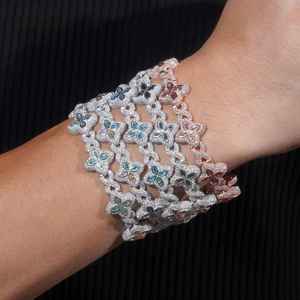 กำไลข้อมือรูปใบโคลเวอร์ประดับเพชรโมอิสซาไนต์ ชุบทองบนเงินสเตอร์ลิง ดีไซน์แบบฮิปฮอป ทรงกลมเจียระไนแบบบริลเลียนท์ ตัวเรือนแบบกรงเล็บ สำหรับผู้หญิง - Product Image 6