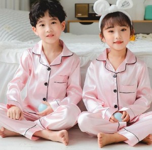 ชุดนอนเด็กแขนยาวสีแดงผ้าซาตินสำหรับเด็กชายและเด็กหญิงชุดนอนฤดูหนาวชุดเด็กสองชิ้น - Product Image 2