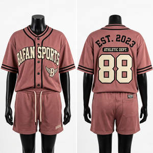 ชุดเสื้อยืดแขนกุดและกางเกงขาสั้นผ้าโพลีเอสเตอร์เนื้อนุ่ม 180 GSM สำหรับผู้หญิง สีชมพูอมเทา พร้อมโลโก้แบบกำหนดเอง - Product Image 6