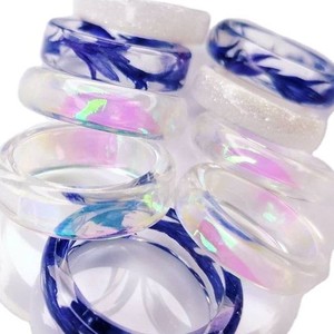 Exportateur d'accessoires de mode, bijoux, articles cadeaux, bracelet tendance de créateur, bijoux modernes pour femmes, bracelet élégant en résine, artisanat en résine - Product Image 1