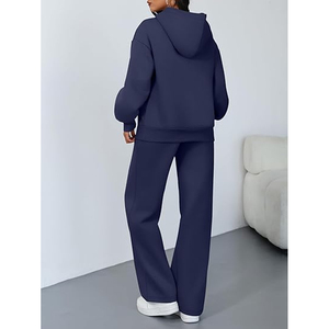 Conjunto de Sudadera con Capucha y Pantalones Cortos de Pierna Ancha de Spandex Sólido para Mujer, Chándal Casual de Forro Polar Premium - Product Image 3