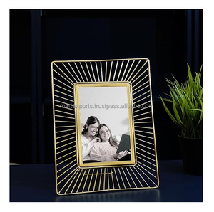 กรอบรูปโลหะที่ออกแบบมาอย่างสวยงามพร้อมลวดลายที่สวยงามสำหรับแสดงภาพถ่ายในบ้านสำนักงานและพื้นที่จัดกิจกรรม - Product Image 5