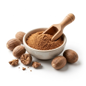 Huile essentielle de noix de muscade à forte volatilité, matière première en vrac de qualité export pour la parfumerie, les savons, les cosmétiques et les parfums - Product Image 1
