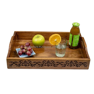 Bandeja de servicio de madera de acacia de lujo con asas de nogal hechas a mano, vajilla decorativa de primera calidad para sala de estar, hotel y uso doméstico - Product Image 1