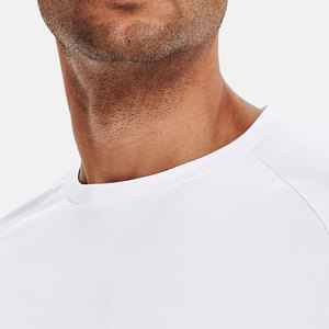 T-shirt pour homme à col rond et manches courtes, coupe classique, en polyester/coton, écologique et infroissable, fabriqué au Pakistan pour la vente en ligne - Product Image 2