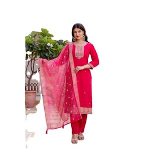Tela Moderna para Salwar Kameez de Viscosa Pura Chanderi con Bordado de Lentejuelas y Dupatta - Product Image 1