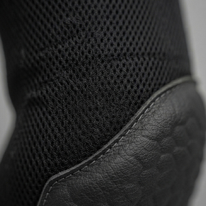 Genouillères réglables en cuir véritable haute performance avec rembourrage ergonomique en grille hexagonale pour l'entraînement intensif de MMA et de kickboxing - Product Image 6