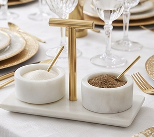 Élégant ensemble sel et poivre en marbre avec poignée dorée et cuillères – Outils de cuisine pour herbes et épices – Essentiels de cuisine élégants - Product Image 3