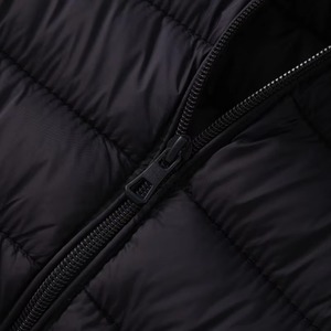 Blouson Bomber Homme RNSHANGER en Coton Rembourré Chaud d'Automne, Coupe-Vent Décontracté Sportif à Col Montant avec Fermeture Éclair et Poches Avant à Logo - Product Image 3