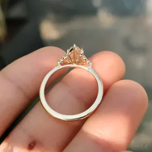 Anillo de Compromiso de Lujo con Moissanita Corte Pera, Certificado IGI, Chapado en Oro Rosa, Joyería Fina para Mujer, Regalo para Boda o Fiesta - Product Image 2