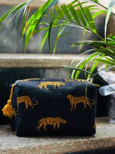 Bohemian Embroidered Eco-Friendly Waterproof Soft Handle Cosmetic Bag Medium Size Zipper Closure Portable Cotton <b>Makeup</b> <b>Case</b> - Product Image 1