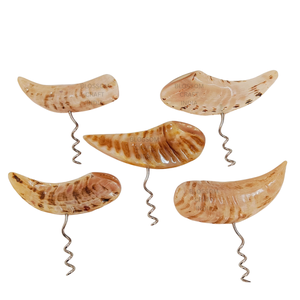 Sacacorchos de cuerno de carnero natural hecho a mano, herramienta de cuerno al por mayor para uso en el hogar, hoteles, fiestas, restaurantes y eventos al precio más bajo - Product Image 1