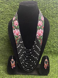 Ensemble de colliers faits à la main avec des perles de rocaille florales, bijoux ethniques bohèmes - Product Image 1