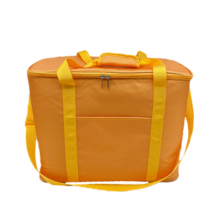 Sac isotherme portable et durable Ningbo Wilson en polyester 600D, personnalisé, imperméable et réutilisable pour le transport de repas - Product Image 1