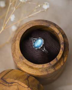 Bague de fiançailles en labradorite Anuu en argent sterling, design vintage inspiré de la nature, feuille, branche, certifiée IGI, bleu naturel - Product Image 2