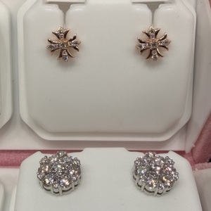 Luxury 925 Sterling <b>Silver</b> <b>Stud</b> Earrings Custom Heart Shape VVS Moissanite Cute Hip Hop Women IGI Certified Moissanite Earrings - Product Image 3