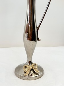 Vase décoratif en métal argenté en forme de carafe pour table, salon, décoration intérieure et pièce d'appoint de style vintage - Product Image 6