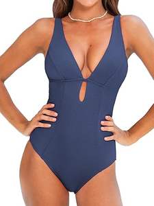 ชุดบอดี้สูทผู้หญิงแบบแห้งเร็ว คอวีลึก กระชับสัดส่วน ช่วยเก็บหน้าท้อง ดีไซน์เรียบหรู โลโก้ด้านหน้า ผ้าระบายอากาศได้ดี - Product Image 1