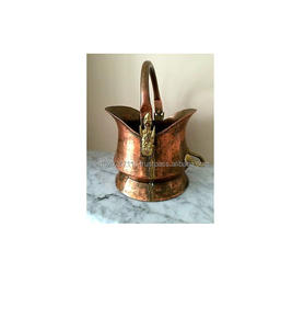 El Cubo de carbón de cobre hecho a mano clásico agrega elegancia a la decoración de la chimenea adecuada para casas rústicas o de granja tradicionales - Product Image 5