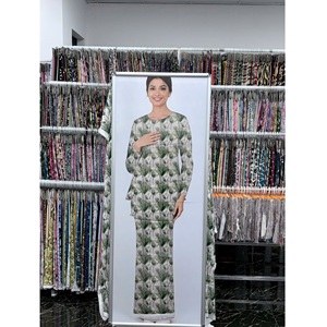 Tela brocada con textura de rosas impresa en Malasia, tela personalizada impresa para ropa de mujer, 100% poliéster (tela jacquard) - Product Image 4