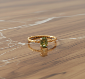 Anillo de Plata de Ley 925 con Cabujón Ovalado Clásico de Peridoto, Chapado en Oro, para Mujer, Sin Níquel, Sin Plomo - Product Image 3