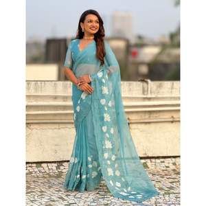 ผ้าไหมชานดาโคราแท้ พร้อมลายปักดอกไม้แบบบุตติส และขอบผ้าปักลายฉลุแบบแอพพลิเคชั่น ผ้าไหมออร์แกนซ่า 100% ทรงตรง - Product Image 3