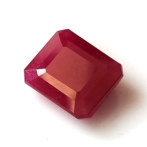 พลอยทับทิมแอฟริกันธรรมชาติ 6.15 กะรัต ทรงเหลี่ยมมรกต - Product Image 3
