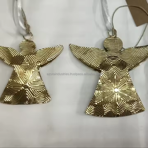 Décoration de Noël moderne et élégant Conception de gravure d'ange Ornement en métal suspendu Ornement de boule et d'arbre imprimé durable - Product Image 2