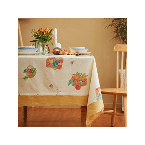 Jacquard feuille d'ivoire classique 100% coton brodé GOTS certifié nappe durable 70x108 pouces idéal pour les rassemblements maisons - Product Image 3