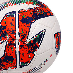 Ballon de football professionnel de haute qualité, léger, pour l'entraînement, les matchs et la pratique sportive, fabriqué au Pakistan - Product Image 5