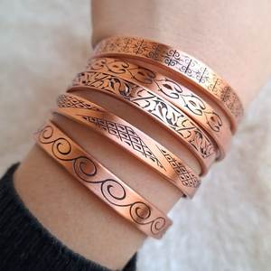 Nuevas Pulseras Magnéticas Curativas de Cobre Puro, Personalizables y Trenzadas para Alivio del Dolor, para Familiares, Modernas y de Alta Venta - Product Image 1