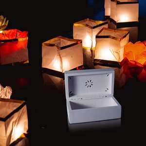 Caja de Joyería Decorativa de Madera con Tapa con Bisagras, Caja de Almacenamiento de Madera Hecha a Mano para Joyas y Recuerdos, Tamaño Mediano - Product Image 3