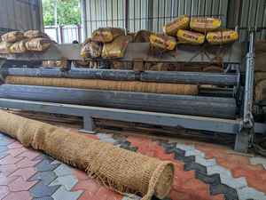 Textiles géotextiles biodégradables en fibre de coco tissée à la main, rembourrés, antimicrobiens, antidérapants, à motif floral, forme personnalisable, 400-900 GSM - Product Image 5