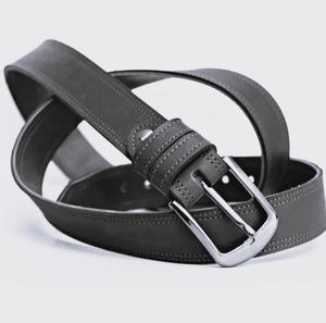 Ceinture en cuir pleine fleur de vache véritable, confortable et décontractée, avec boucle en alliage classique, logo personnalisé, style vintage, personnalisable, fabriquée au Pakistan - Product Image 3
