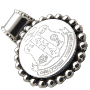 Collar con Colgante de Escudo con Adornos de Cuentas Plateadas para Mujer, Joyería Elegante Inspirada en Hermandades, Diseño Clásico de Escudo, Accesorios de Moda - Product Image 1