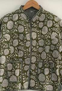 Hermosa Chaqueta Bomber Corta Acolchada Reversible Hecha a Mano en Color Verde Oliva, 100% Algodón, Ligera, Clásica, Artesanal, para Mujer - Product Image 2