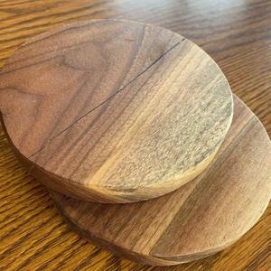 Ensemble de sous-verres en bois faits à la main, sous-verres en bois massif, décoration de table rustique naturelle pour la maison, le café, le bar - Product Image 2