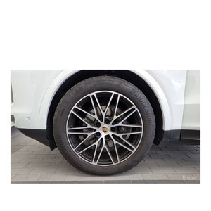 Porsche Cayenne 3.0 Coupé 2024, 18,899 km, Volante a la Izquierda, Caja de Cambios Automática, Asientos de Cuero, Cámara Trasera - Product Image 5