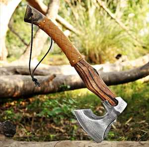 Hacha Vikinga con Hoja de Acero de Alto Carbono Grabada, Mango de Madera de Grado Industrial para Uso en Supervivencia al Aire Libre - Product Image 6
