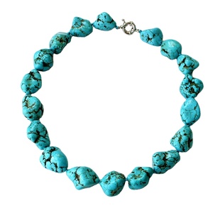 Collier décoratif personnalisé haut de gamme en résine de haute qualité, fait à la main, perles en résine multicolore polies - Product Image 1