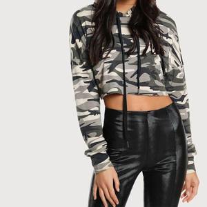 Sweat-shirts à capuche courts personnalisés avec logo et sublimation pour femmes, nouvelle collection, vente en gros, haute qualité, matière polaire. - Product Image 5