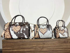 Bolso de Hombro Cruzado de Cuero Genuino de Vaca Grabado a Mano Estilo Western Vintage 2026 con Corazón Tachonado y Pelo para Mujer - Product Image 5