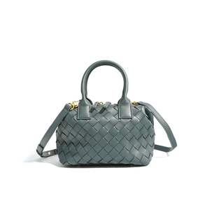 Sac fourre-tout quotidien en cuir véritable imperméable pour femme, style vintage, fermeture éclair, sac à bandoulière minimaliste, tenue décontractée - Product Image 1