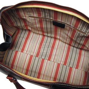 Bolsa de lona de tela resistente con asas reforzadas diseñada para un rendimiento duradero, ideal para viajes y gimnasio. - Product Image 4